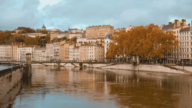 Où Louer un Garde-Meuble Pas Cher à Lyon ? Le Guide des Prix