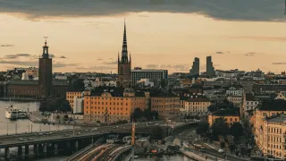 Flytta till Stockholm: Tips &amp; Guide till att Hyra Förråd