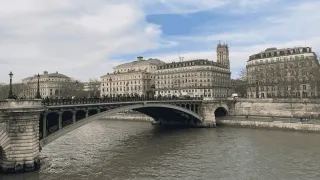 Déménager à Paris : Guide pratique et Self Stockage